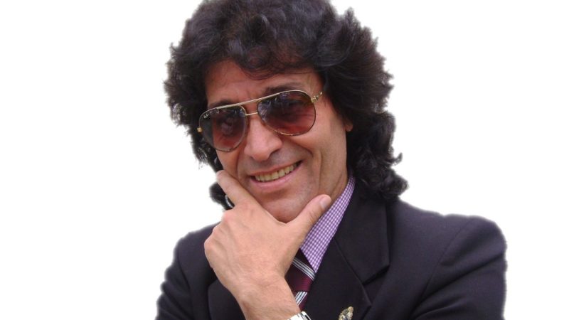 El más grande cantautor ecuatoriano, Segundo Rosero, celebra 45 años de carrera artística