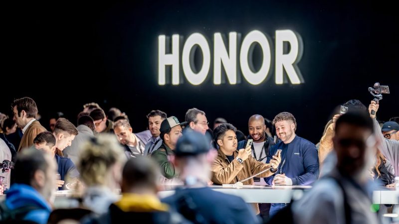 MWC2024: HONOR confirma lanzamiento de nuevosmartphone con plegado vertical