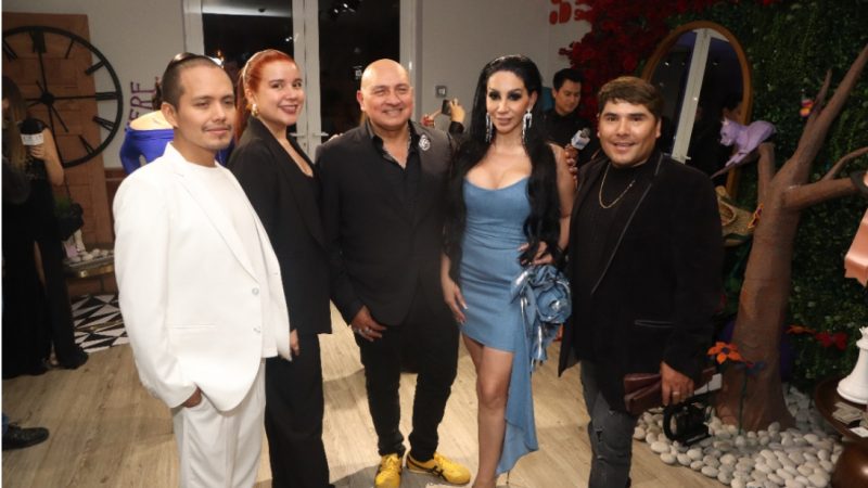 ART FASHION SHOW ABRE EL CALENDARIO DE LA MODA 2025 EN EL PAIS, CON GRANDES DISEÑADORES DE MODA, MÁS INCLUSIVO, APOYANDO A LOS NUEVOS TALENTOS EN LA MODA.