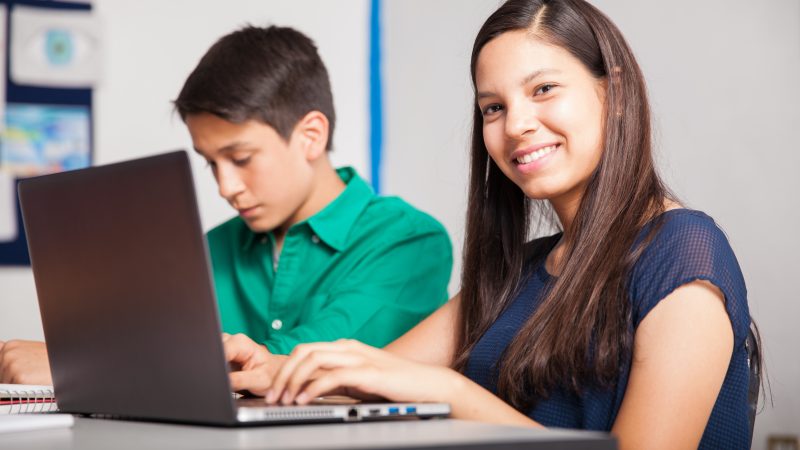 Campaña escolar:  Laptops lideran en compra de dispositivos tecnológicos para escolares y universitarios