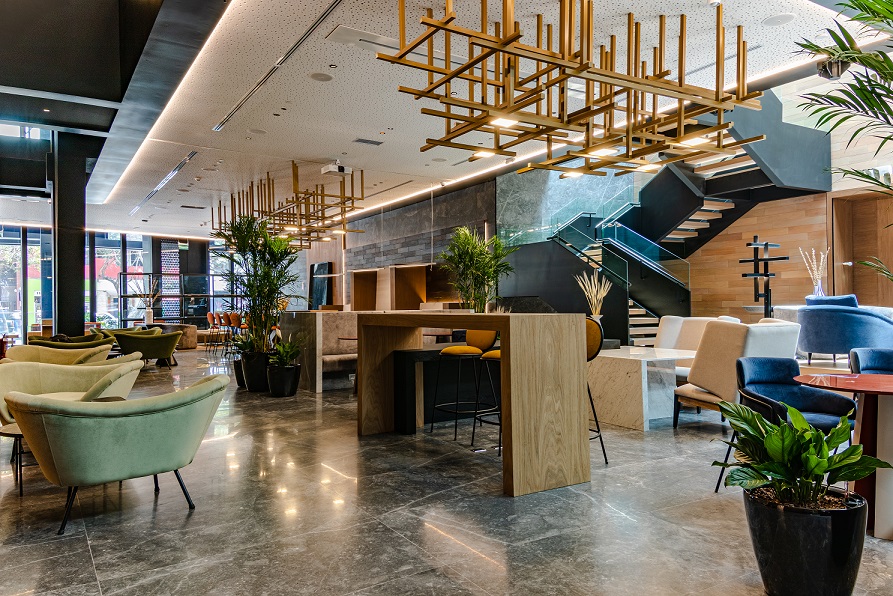 PULLMAN LIMA MIRAFLORES RECONOCIDO COMO “BEST LUXURY ROOFTOP DESIGN & LEISURE HOTEL”