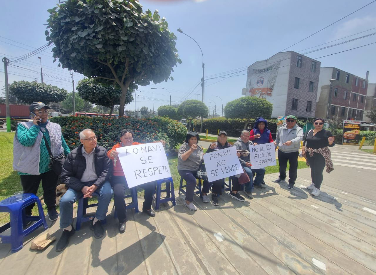 Vecinos de San Juan de Miraflores exigen transparencia tras caso de presunto cobro de cupos en obras