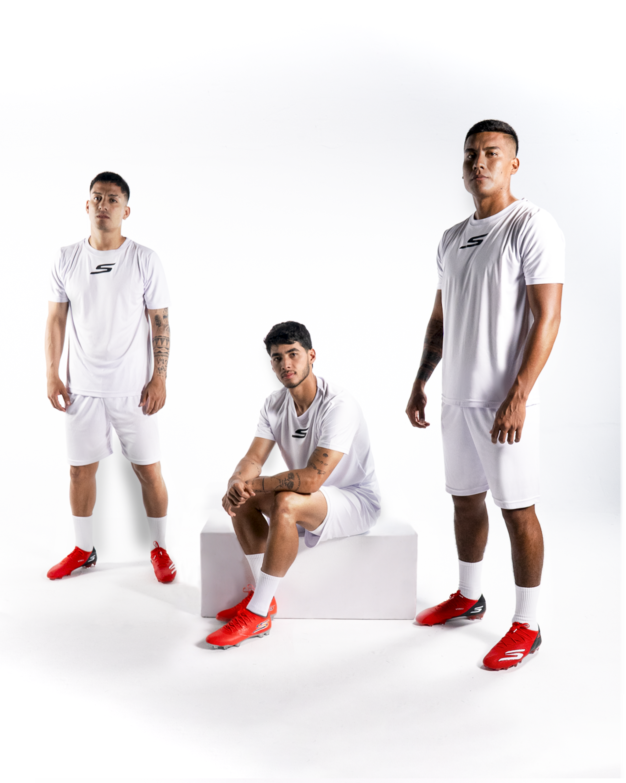 Skechers entra con fuerza al fútbol peruano: Ancajima, Murrugarra y Cavero lideran su team oficial