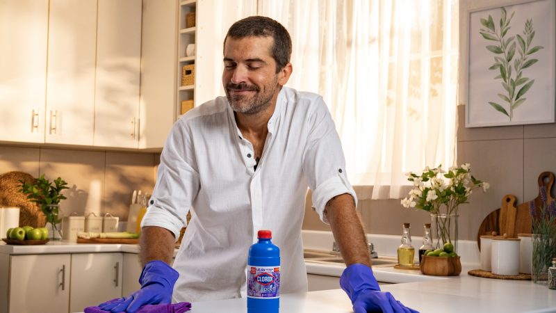 El popular Chef y modelo devela el misterio en las redes con lanzamiento oficial de nuevo producto.LUCIANO MAZZETTI SORPRENDE A MAGALYE INFLUENCERS