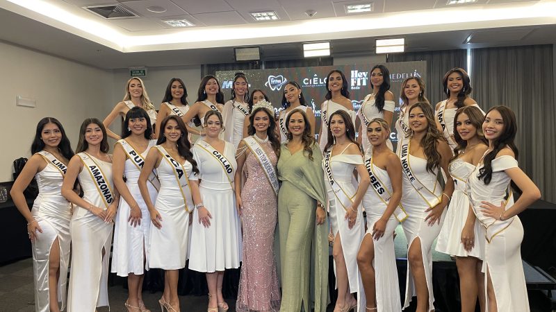 MISS TOP MODEL PERÚ REALIZÓ IMPOSICIÓN DE BANDAS A CANDIDATAS QUE AVANZAN A LA ETAPA PRELIMINAR