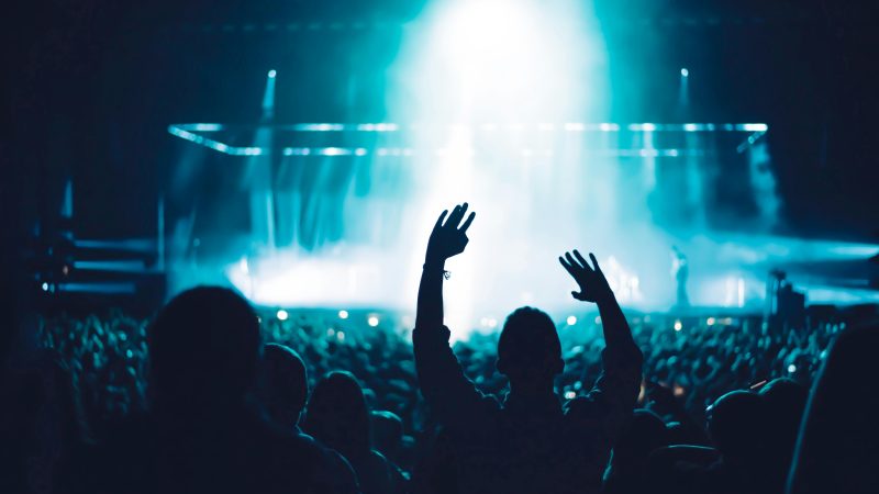 Soluciones de radiocomunicación: ¿por qué son herramientas clave para la organización de eventos masivos? 