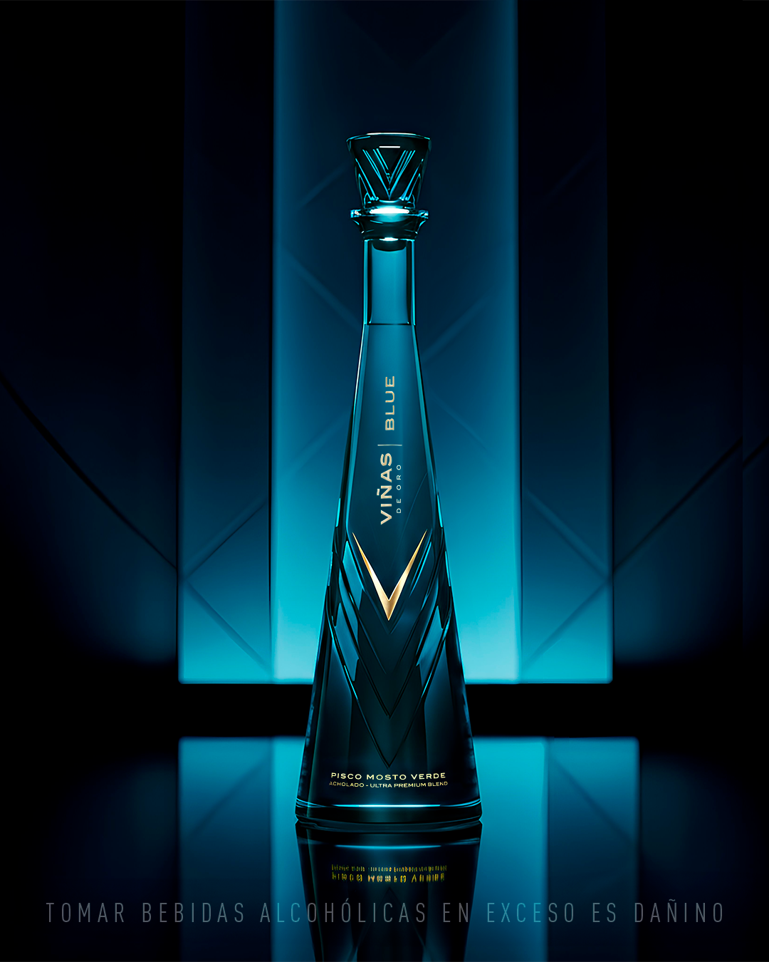 Perú tiene su primer pisco ultra lujo: así nació Viñas de oro Blue, el destilado que ya compite con los grandes del mundo