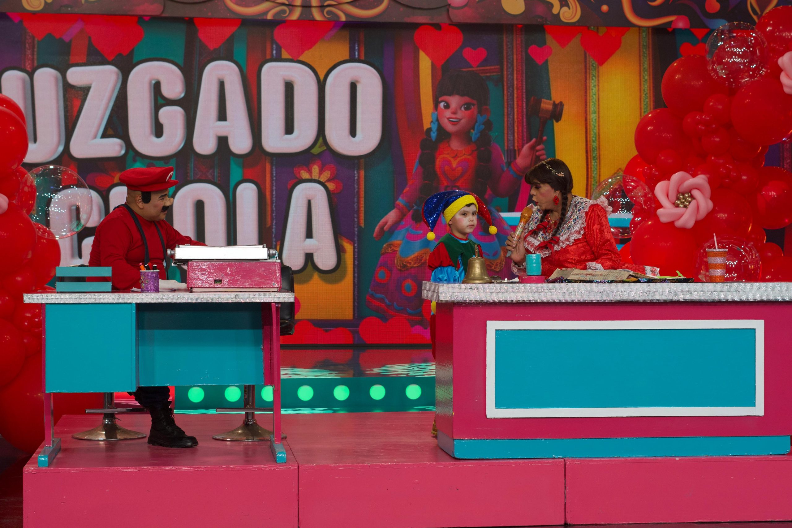 Chola Chabuca agita las polleras por liderar rating