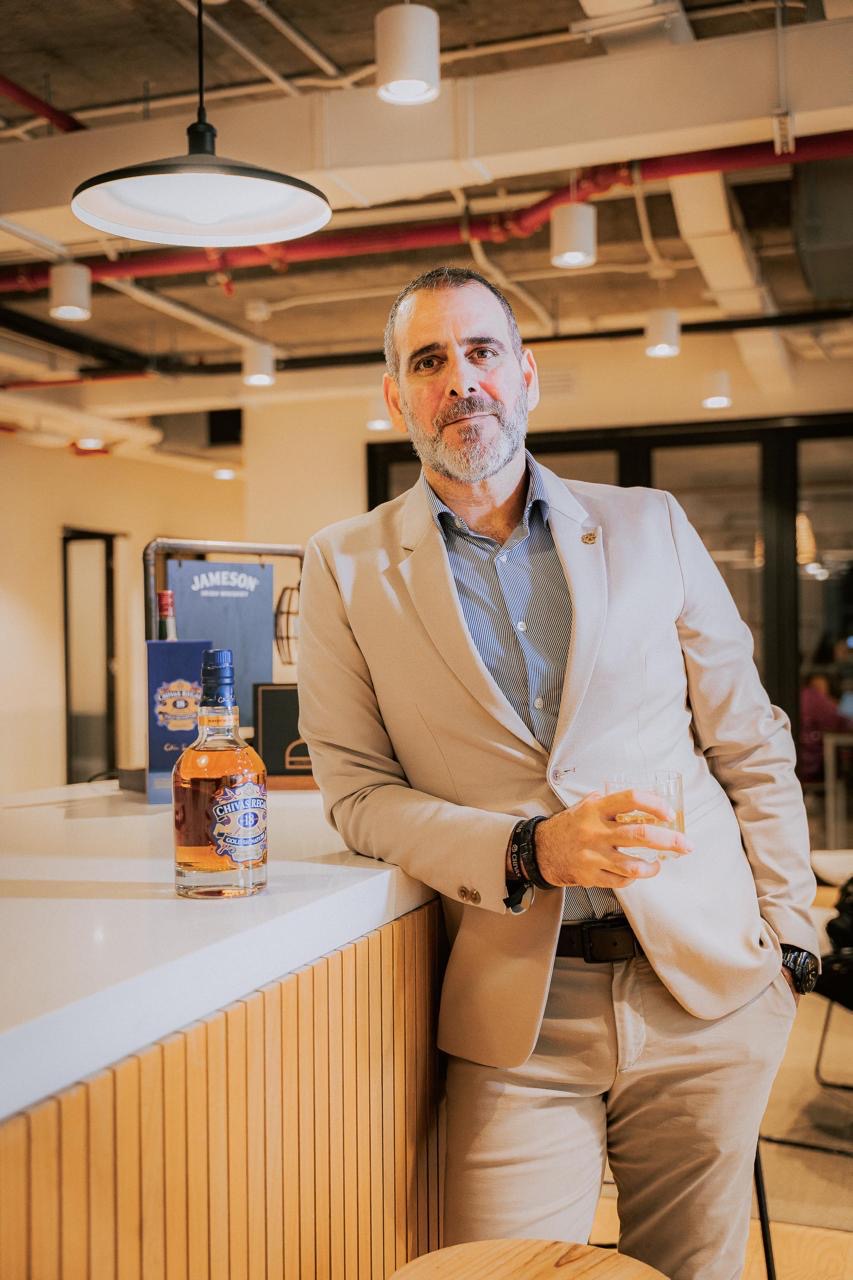 Jorge Ode: el experto que impulsa la cultura de los destilados premium y las experiencias de marca en el Perú
