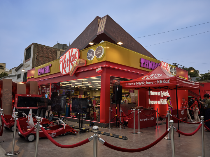 Tambo y KitKat se unen para inaugurar la primera tienda flagship de la marca con la cadena