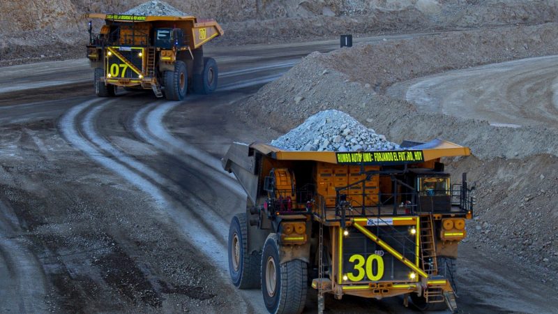 Caterpillar reconoce a Quellaveco por acarrear500 millones de toneladas de forma autónoma