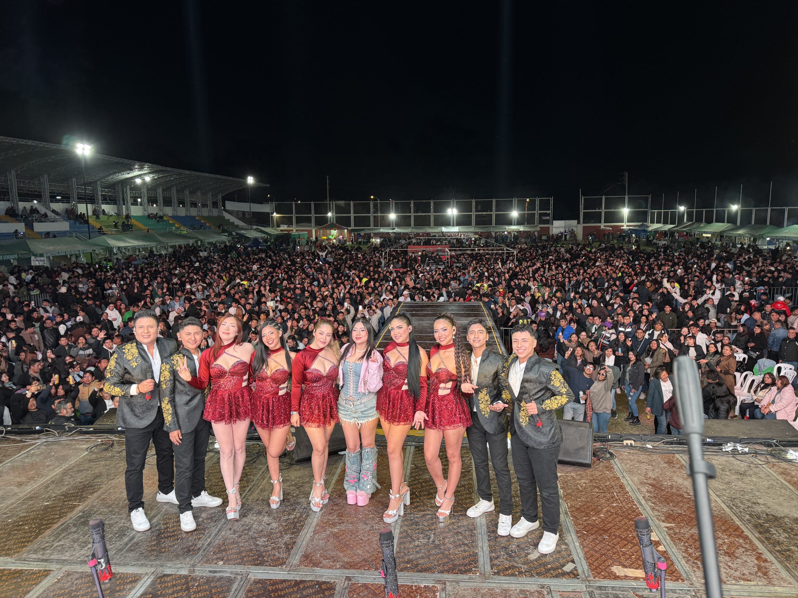 MILENKA NOLASCO CONQUISTA AREQUIPA JUNTO A LA ORQUESTA AMOR REBELDE