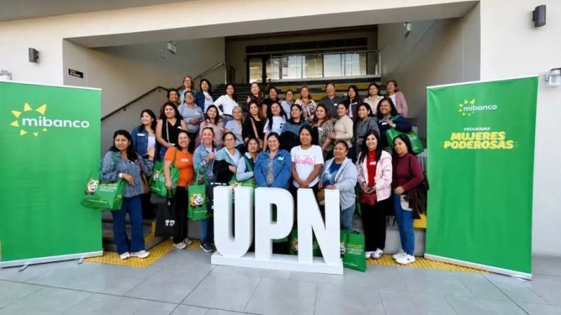 UPN y Mibanco impulsan el desarrollo integral de más de 100 mujeres emprendedoras