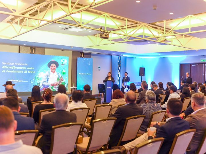 32,8% DE PERUANOS ESTÁ EN RIESGO DE VOLVER A LA POBREZA PESE A HABERLA SUPERADO