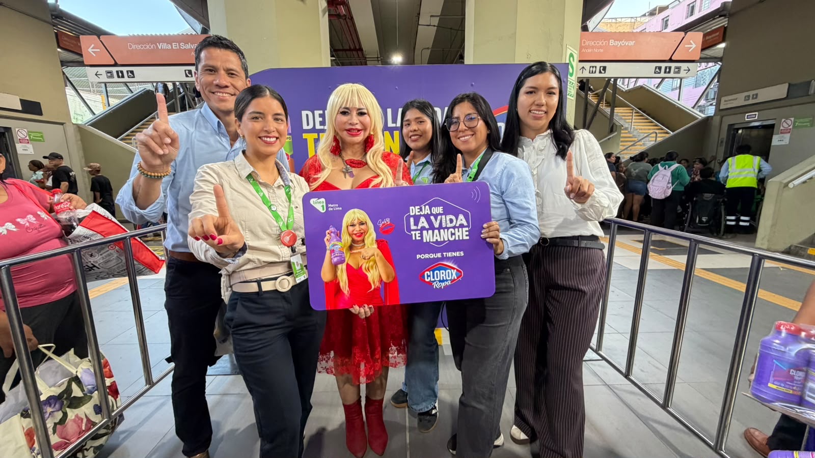 SUSY DÍAZ SORPRENDE A LIMA Y ANUNCIA EL LANZAMIENTO DE SU EXCLUSIVA TARJETA PARA LA LÍNEA 1 DEL METRO