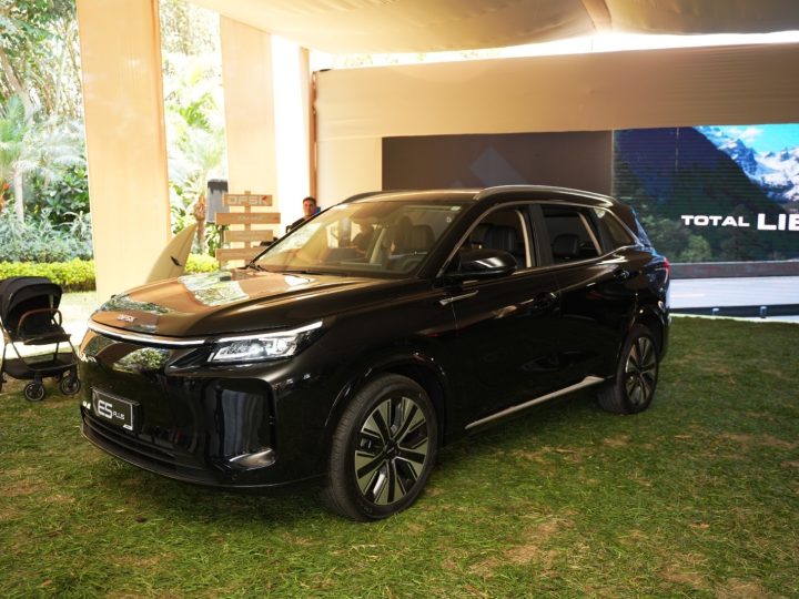 DFSK PERÚ CUMPLE 20 AÑOS Y LO CELEBRACON EL LANZAMIENTO DE LA E5 PLUS, SU NUEVA SUV HÍBRIDA ENCHUFABLE DE TRES FILAS