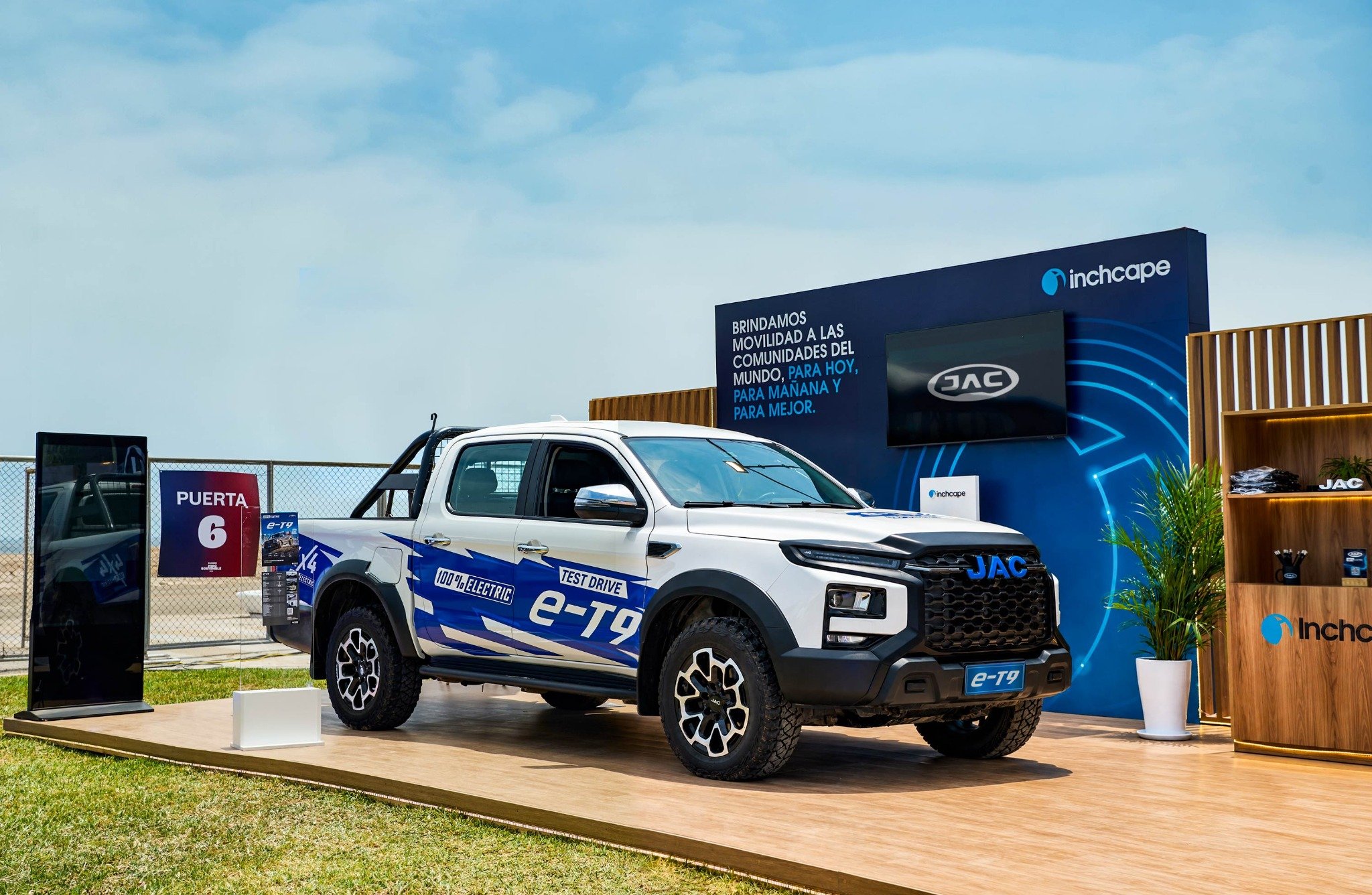 JAC MOTORS REFUERZA SU APUESTA POR LA ELECTROMOVILIDAD CON SU PICKUP E-T9 4X4 100% ELÉCTRICA EN LA CUMBRE PERÚ SOSTENIBLE 2026