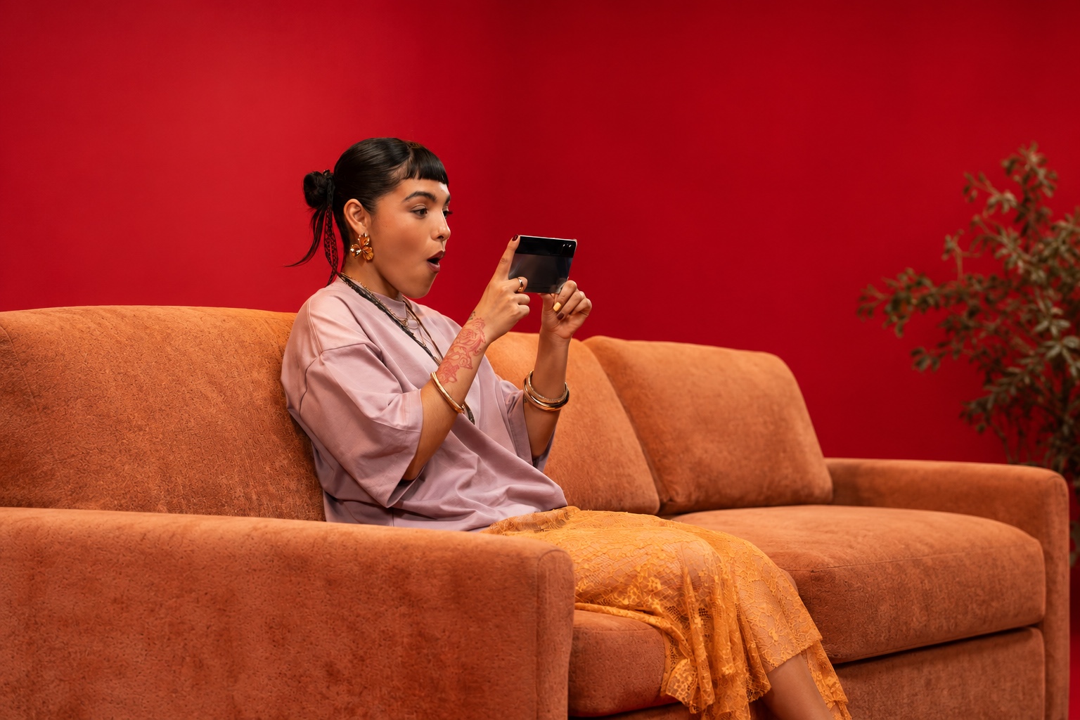 ¿Ves series y películas desde el celular? Cuatro aspectos a considerar al elegir un smartphone